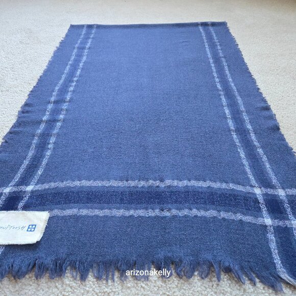 NWT Inouitoosh Wool Scarf Inoui Editions Blue White - Picture 9 of 16
